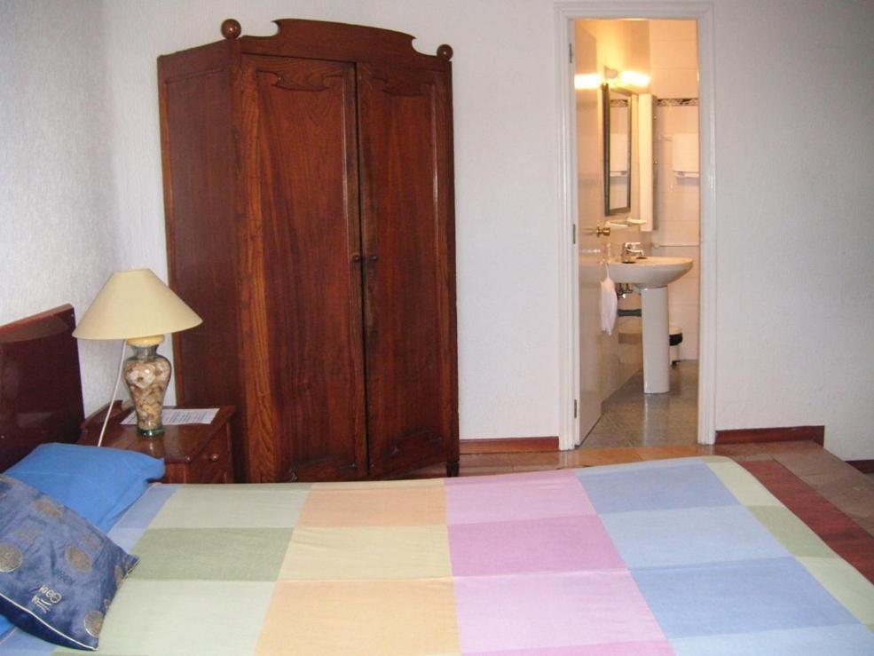 Puerta Del Sol Rooms Madrid Phòng bức ảnh